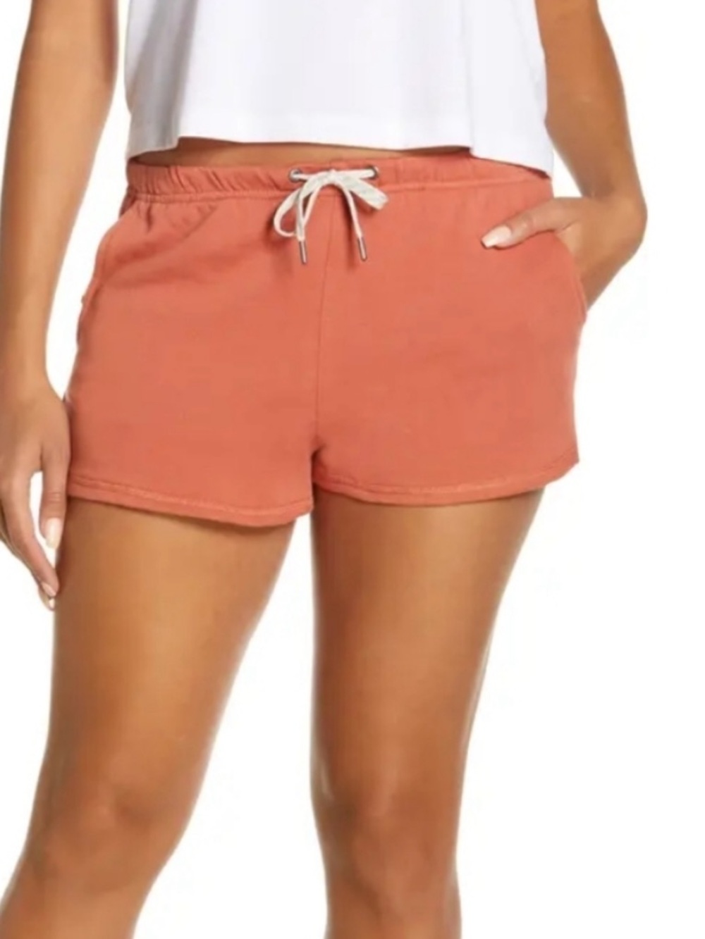 Vuori Sunny Side Shorts Size Small, good condition, orange
